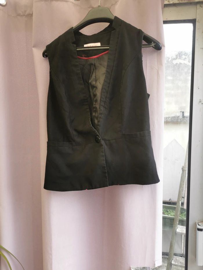 Petit gilet bolero en 38 Camaïeu noir class - photo numéro 4