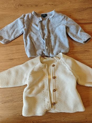 Lots de gilet bébé fille 3 mois très bon état