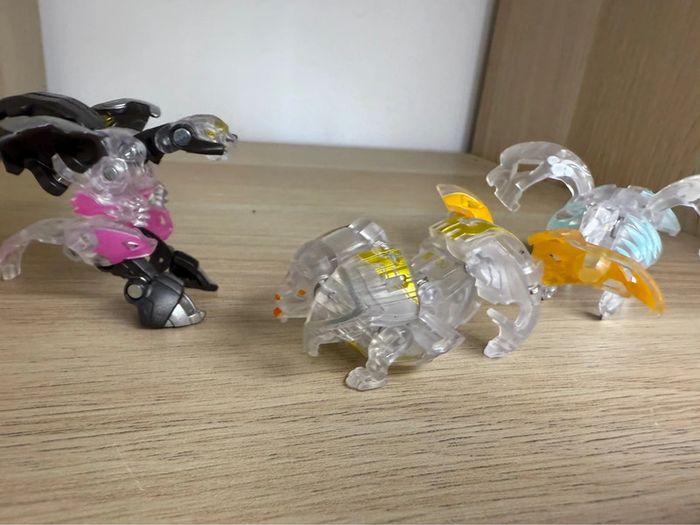 Lot de bakugan pack diamant - photo numéro 3
