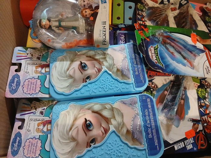 Lotnde 30 articles jouet/puériculture/bazard - photo numéro 3