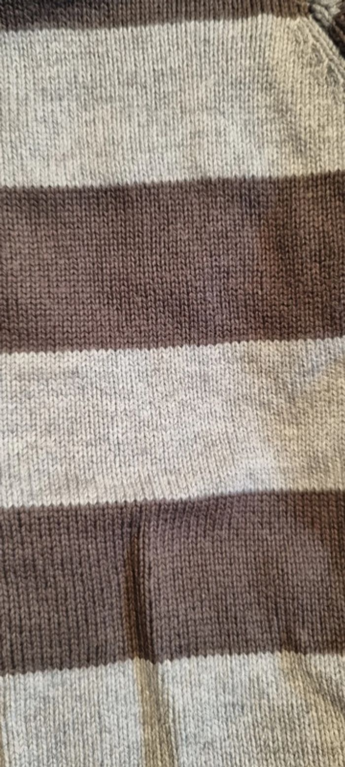 Gilet gris - photo numéro 3