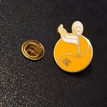 Fédération Française de Tennis pins signé Sofres Paris