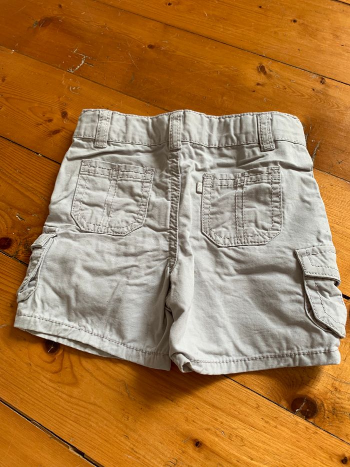 Short 6 mois - photo numéro 2