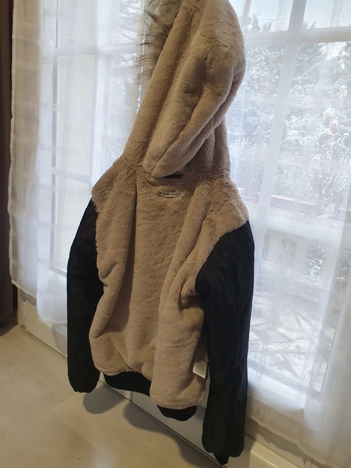 Manteau , blouson hiver à capuche non amovible - photo numéro 4