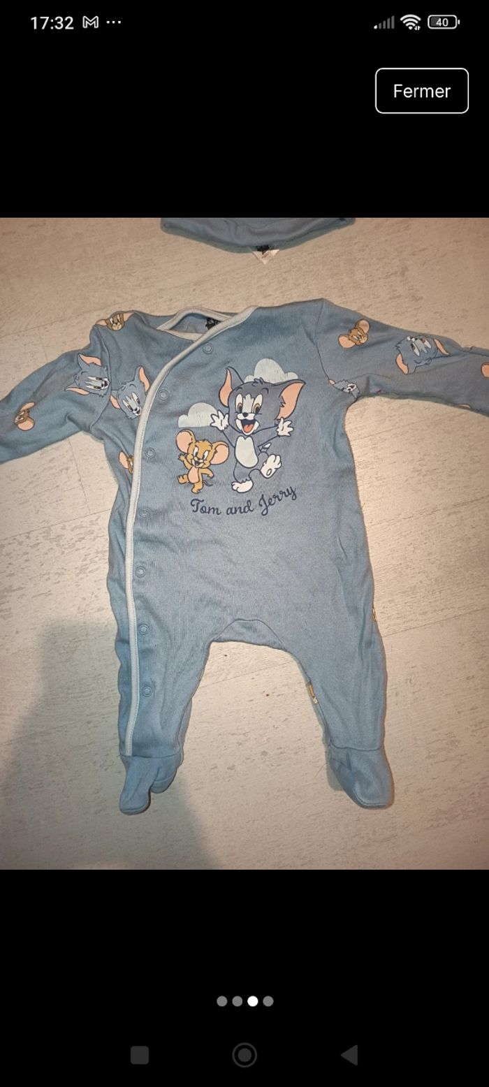 Grenouillère Tom et Jerry 3 pièces avec bodies et bonnet