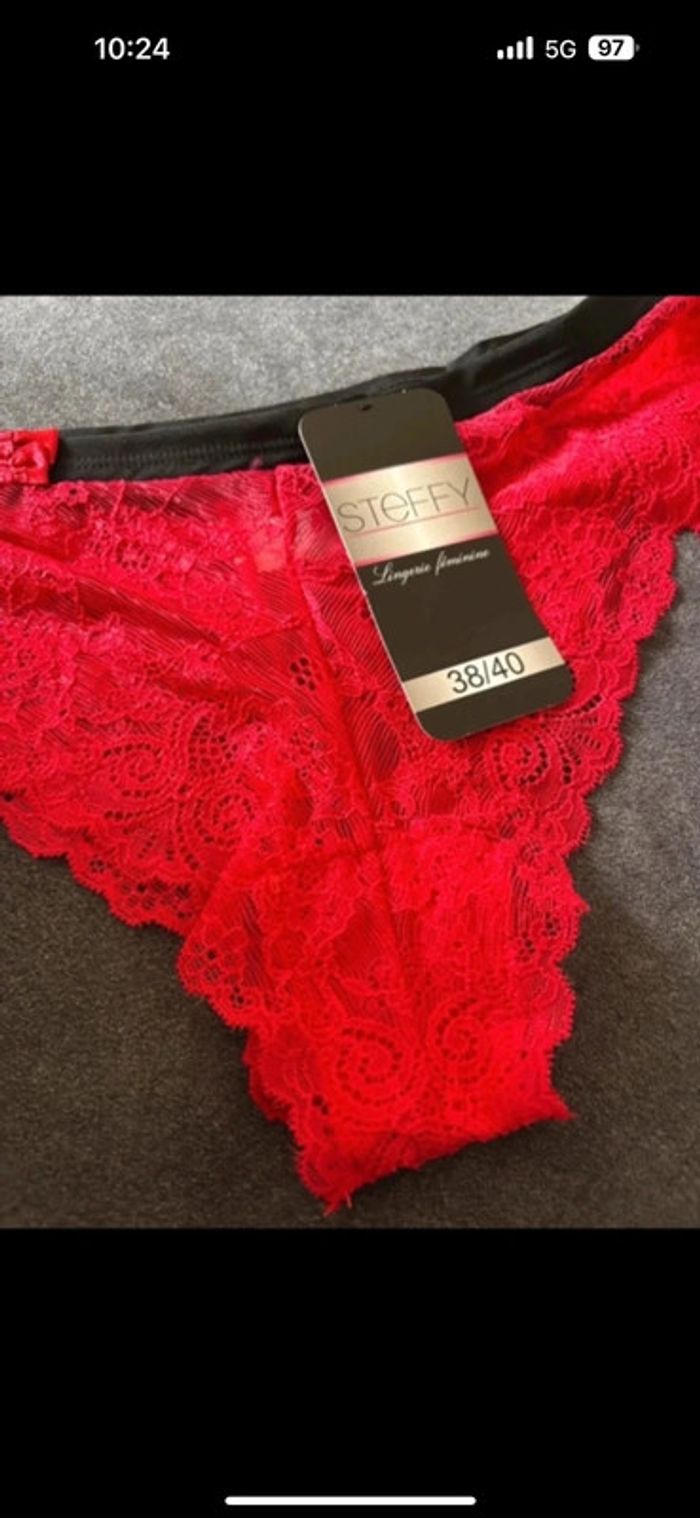 Lot de 2 culottes rouge en dentelle neuve steffy - photo numéro 5