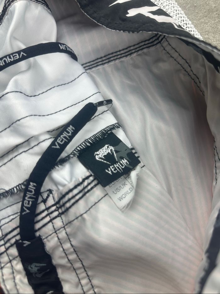 Short de sport de combat mma ufc Venum / Taille L 40 / Très bon état - photo numéro 5