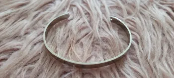 Bracelet à relief