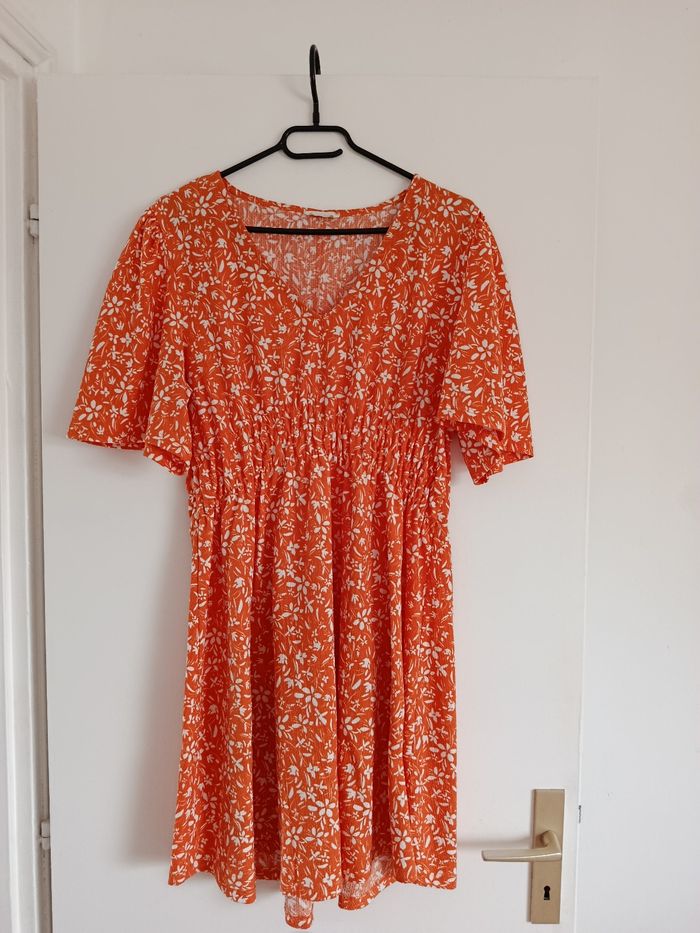 Robe orange Cache cache