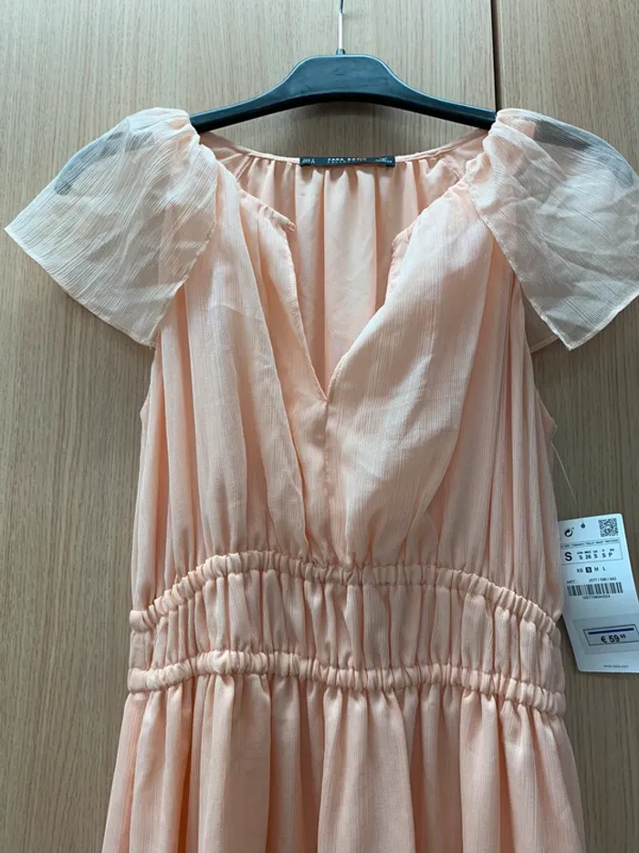 Longue Robe Zara Rose abricot neuve avec étiquette taille S - photo numéro 2