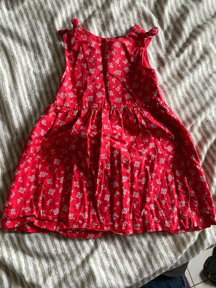Robe rouge fleurs été bébé Kiabi 18m