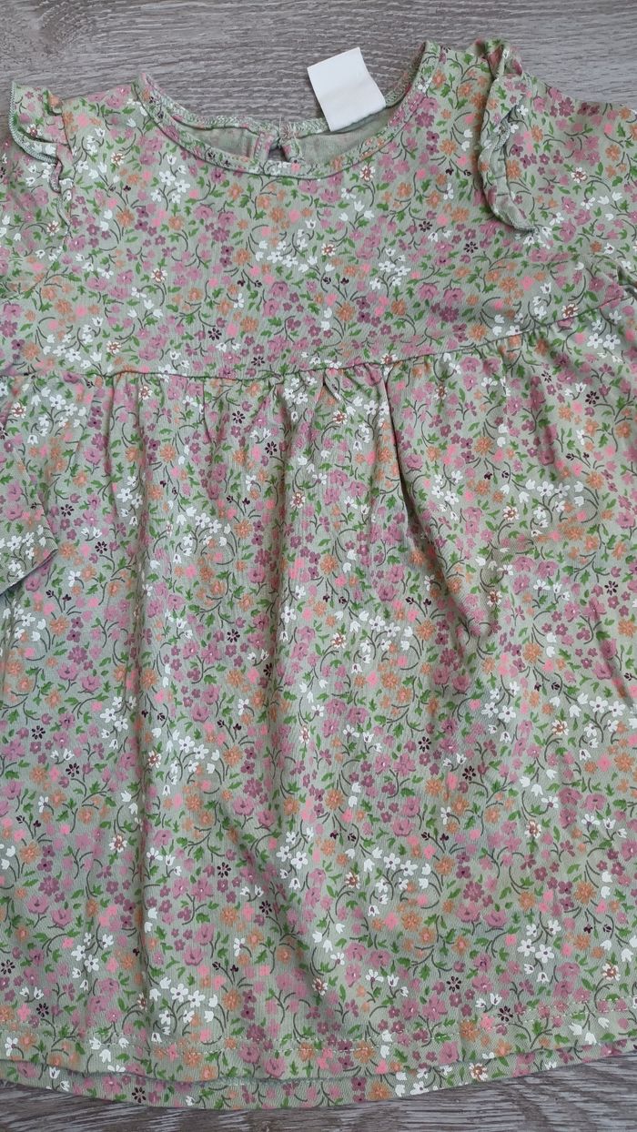 Robe  9 mois - photo numéro 2