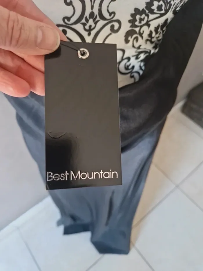 Robe de soirée noire taille 42 Best Mountain - photo numéro 3