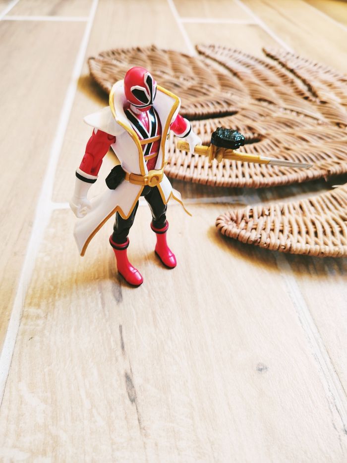 🙅 Power rangers Super Samurai figurine articulée du ranger rouge avec son épée marque Bandai - photo numéro 3