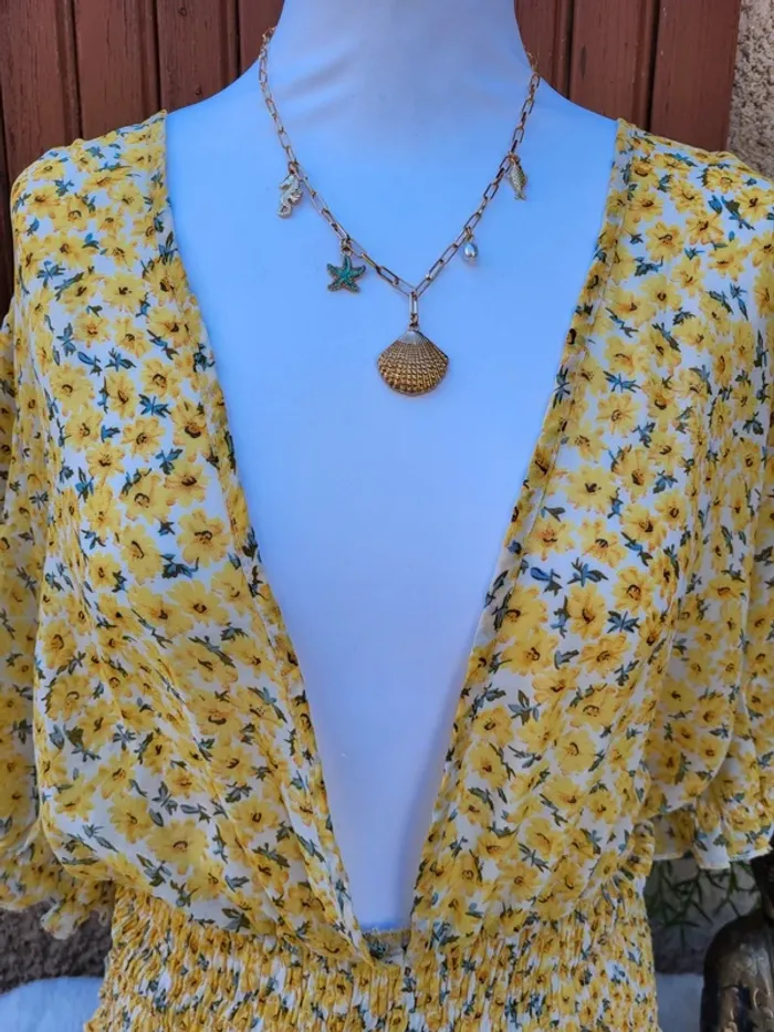 Blouse voile fleuri courte ivoire jaune shein taille 52 - photo numéro 3