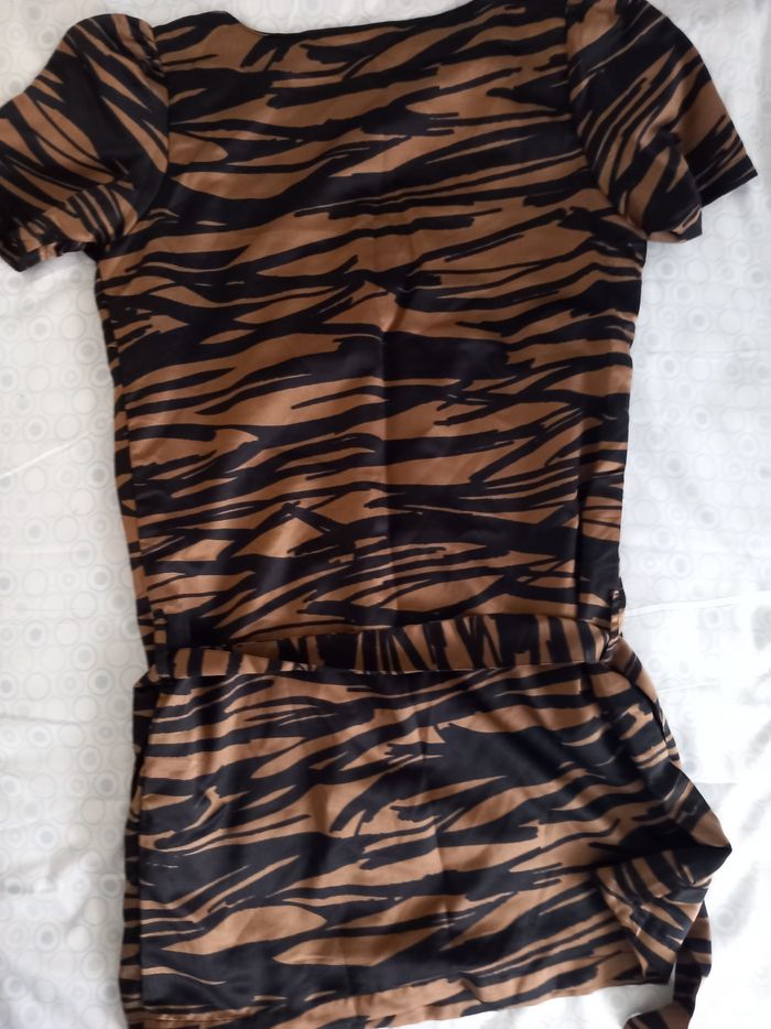 Robe zébré taille 38 - photo numéro 4