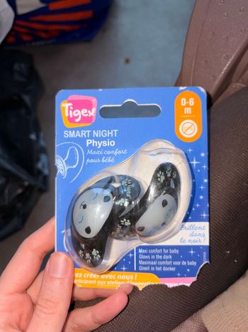 Tétine fluorescente 