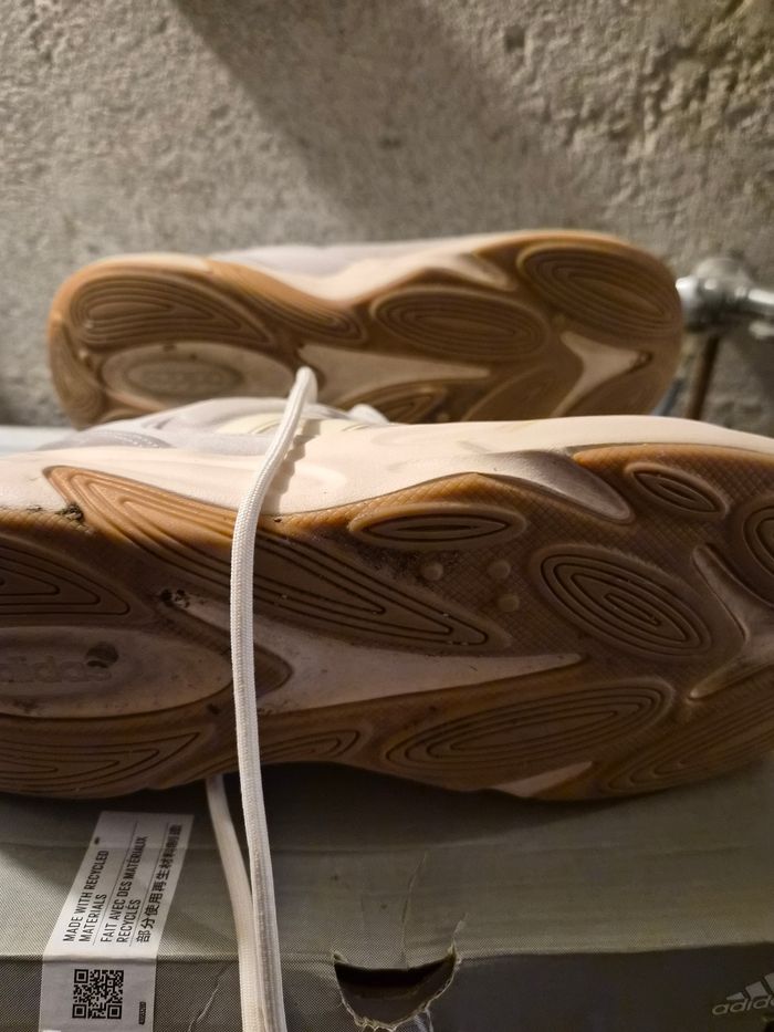 Baskets adidas oreille taille 44 2/3 - photo numéro 4