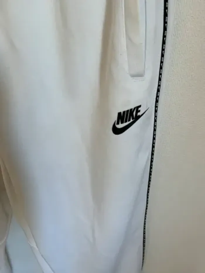 Pantalon de survêtement jogging blanc Nike - photo numéro 2