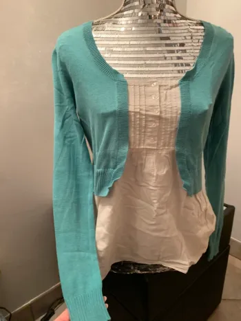 T-shirt manches longues avec effet chemise taille 38/40