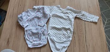 Bodies bébé 🚼 fille 6 mois