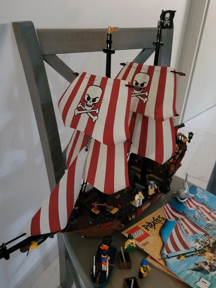 Lego le bateau pirate Brickbeard's Bounty 6243 - photo numéro 4