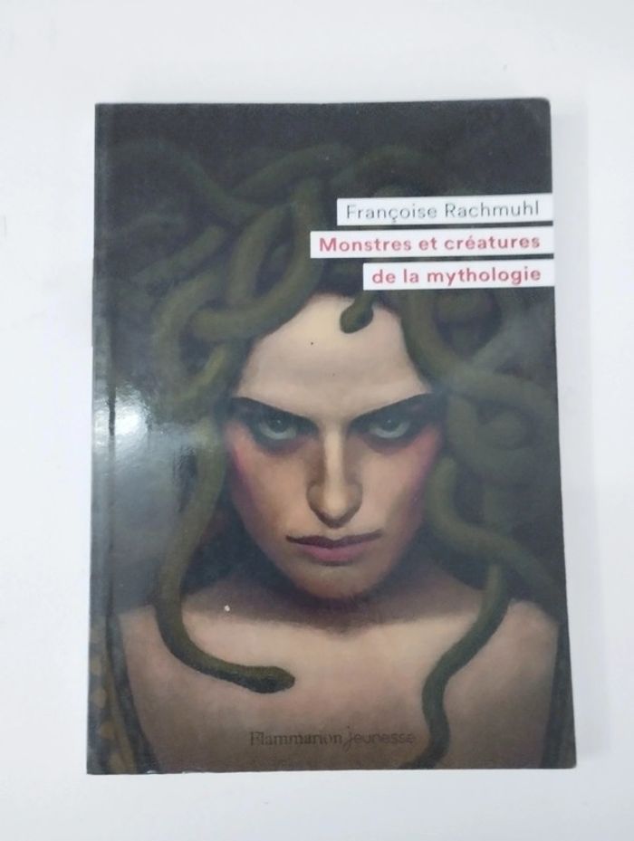 Livre Monstres et créatures de la mythologie