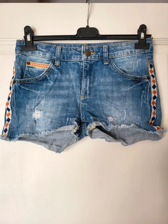 Short en jean déchiré avec broderies ethniques NVY - photo numéro 2