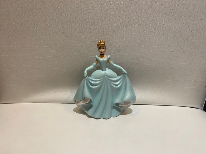 Figurine cendrillon