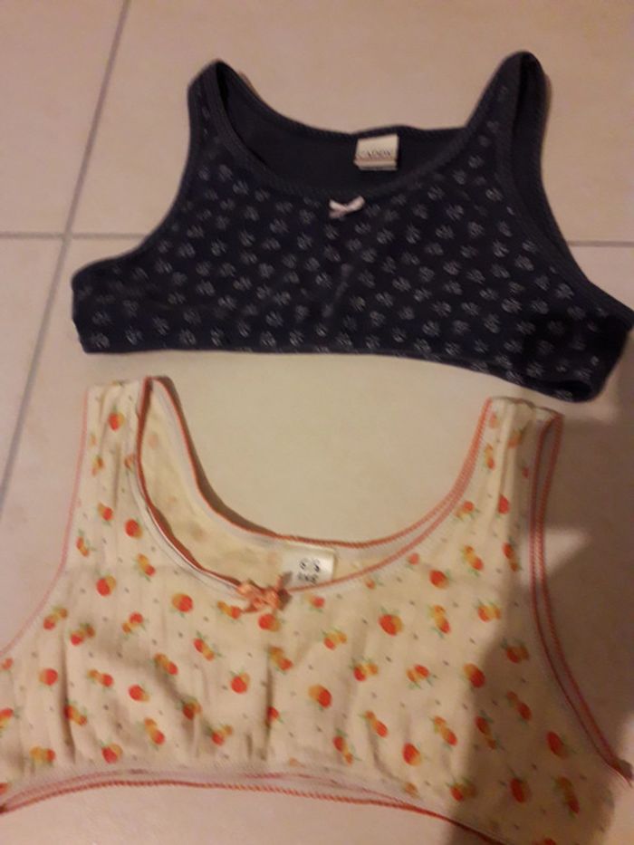Lot 2 brassières