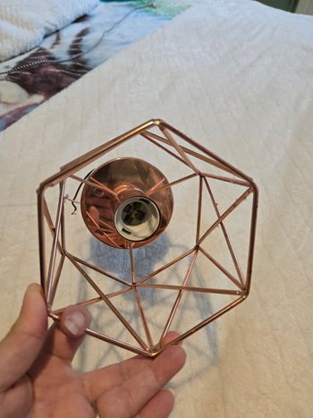 Lustre rose gold