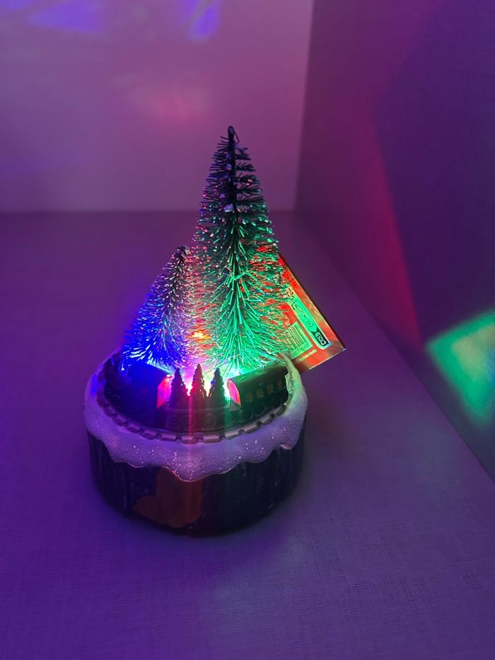 Scènette de Noël lumineuse - photo numéro 3