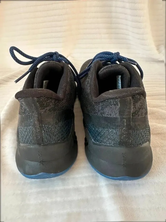 James Harden chaussures de basket taille 40 2/3 - photo numéro 3