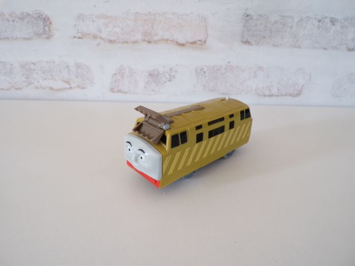 Train - Locomotive - Thomas et ses amis - Diesel 10 (J29)