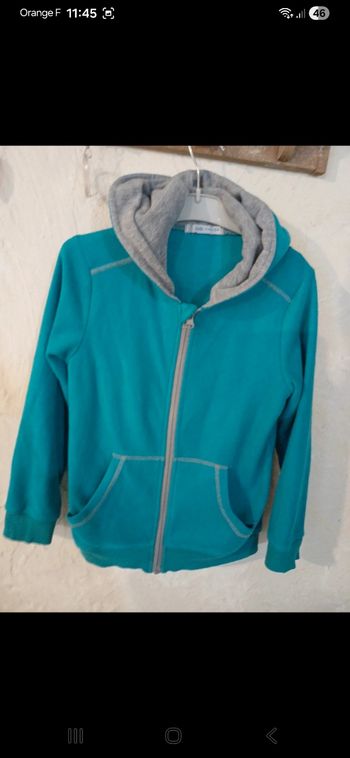 Veste polaire taille 8 ans