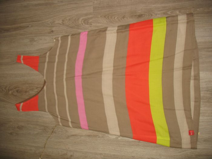ROBE SM MARRON RAYÉ ORANGE ET VERT FLUO "MISS CAPTAIN" - TAILLE 42 - n°27 - photo numéro 3
