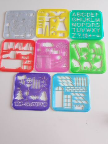 Lot 8 pochoirs tupperware n°2