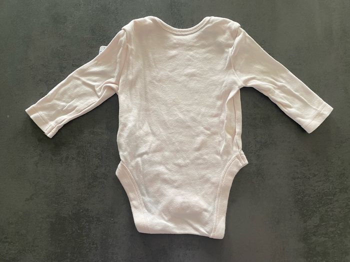 Ensemble Primark Porcinet bonnet, bavoir, bodie et pyjama fin 3-6 mois/68 cm [52B070] - photo numéro 6