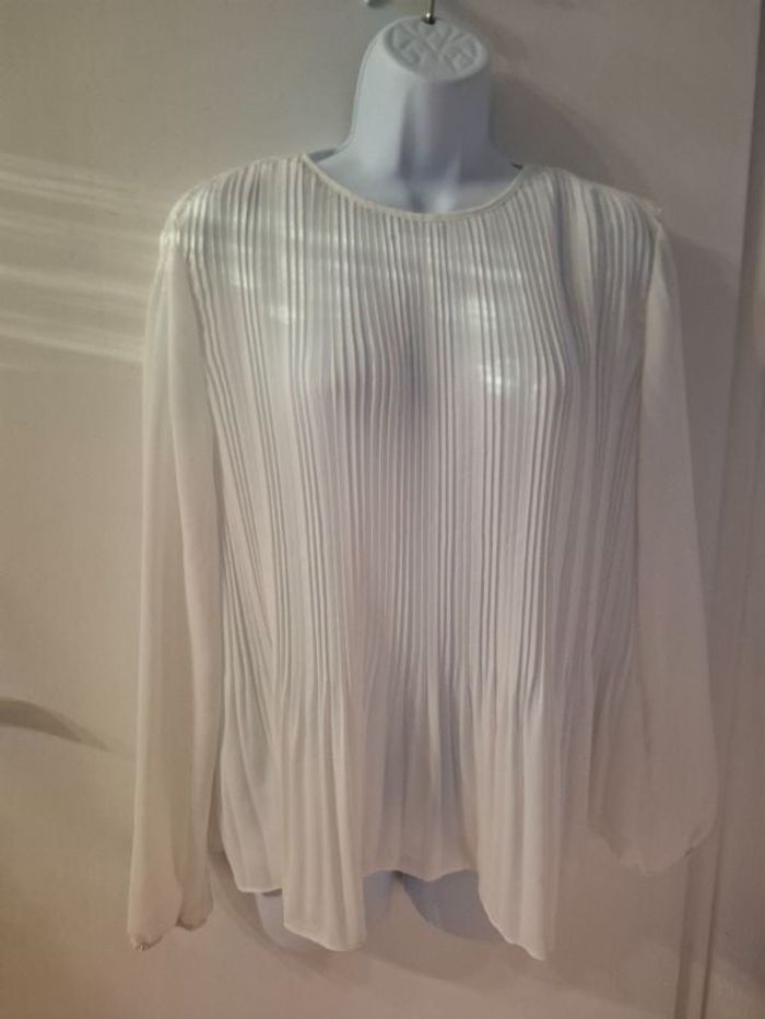 Blouse plissé blanche primark taille 36 (taille grande) en très bonnetat
