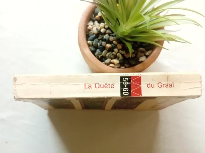 La Quête du Graal - Edition collector de 1965 - photo numéro 5