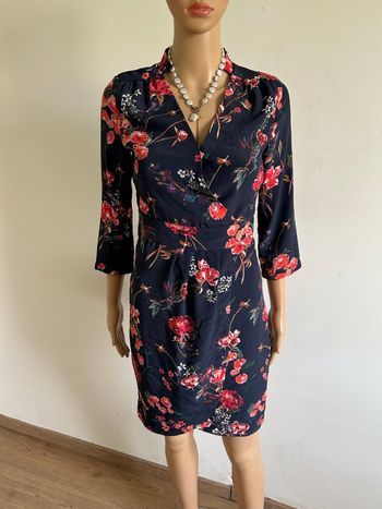 Robe bleue marine et fleurie neuve Morgan taille 34