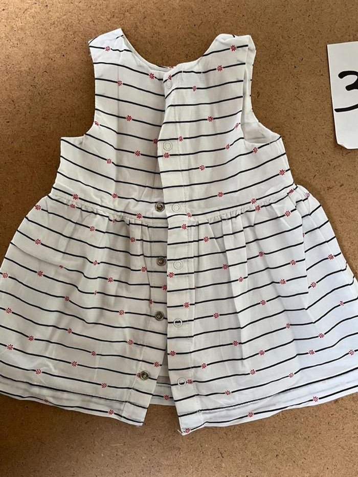 Robe Kiabi 3 m’ois neuve - photo numéro 4