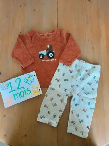 Pyjama deux pièces 12 mois