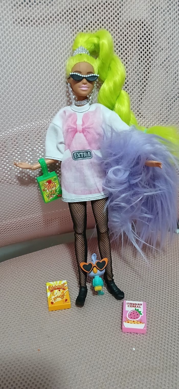 Barbie extra