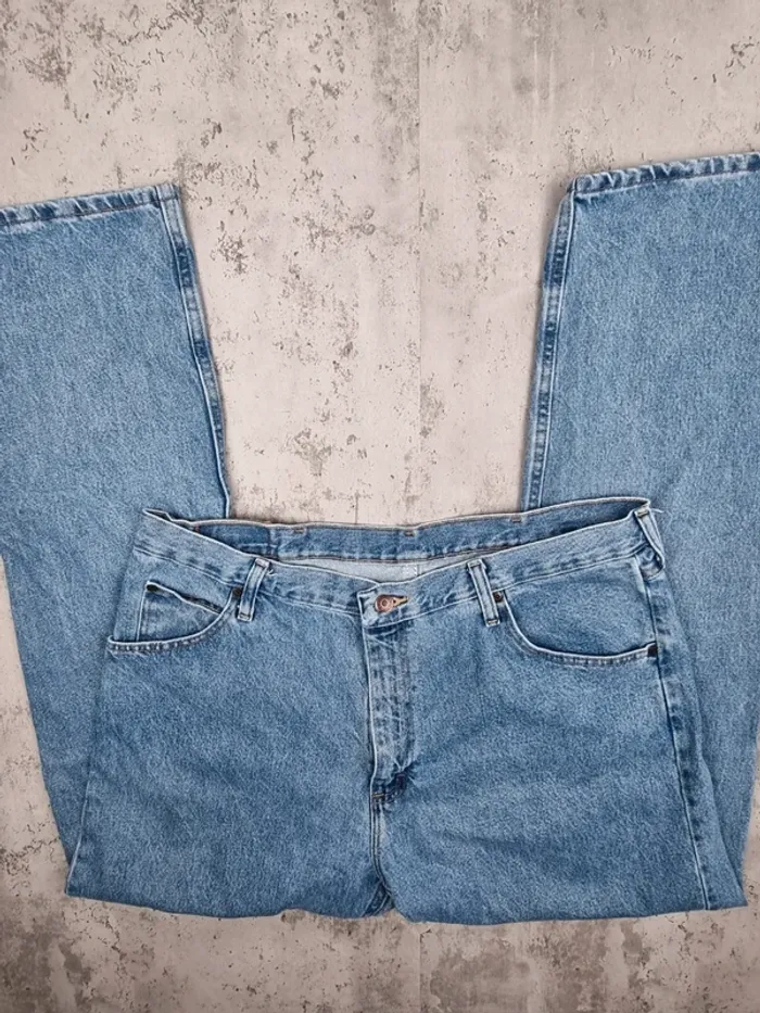 Jean Wrangler bleu clair – Taille 38x32 US / 48 FR Homme (mesures en photos) - photo numéro 2
