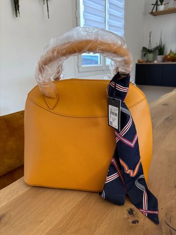 Sac à main avec bandoulières