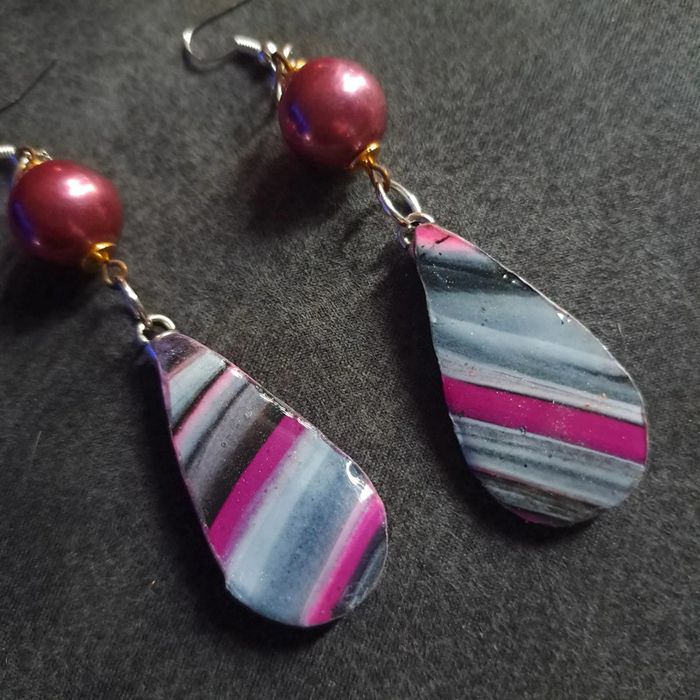 Boucles d'oreilles pendante rose et gris - photo numéro 6