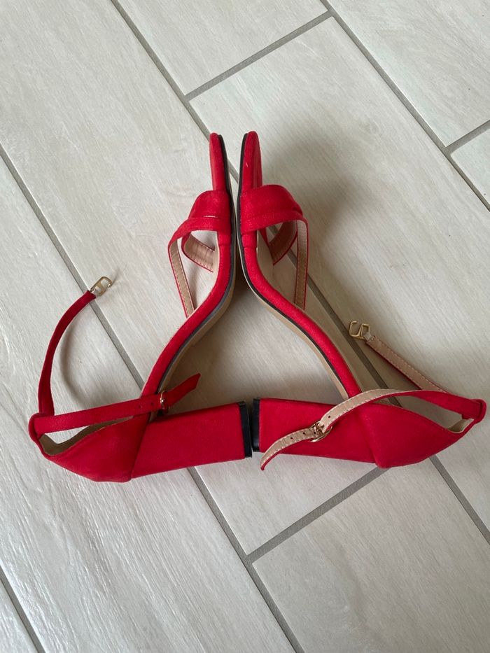 Chaussures sandales rouge - photo numéro 3