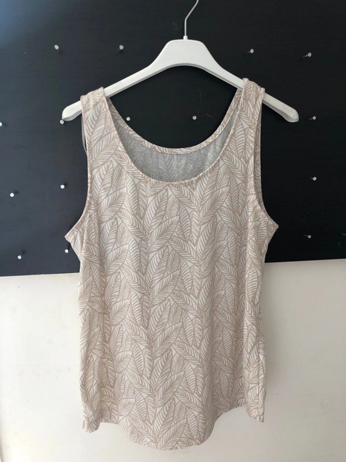 Tope beige