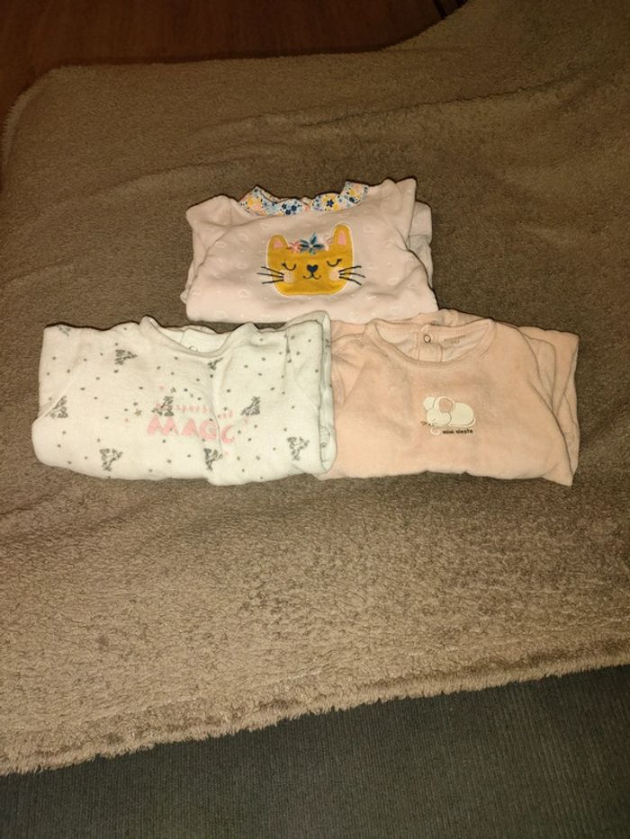 Lot pyjamas 9 mois